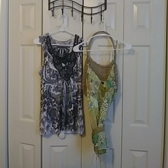 Clothing and shoes - Picture 4 of 8